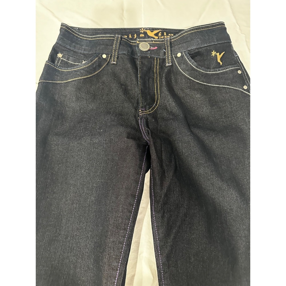 Beija flor, womens jeans, dark wash, excellent preowned conditon, size 6